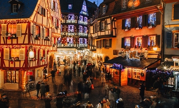Ren Nehrinde Noel Pazarları Charter (Fra-Dus)